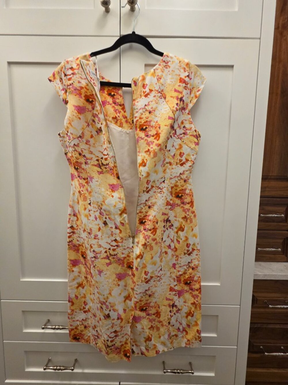 Dress - Picture 4 of 5